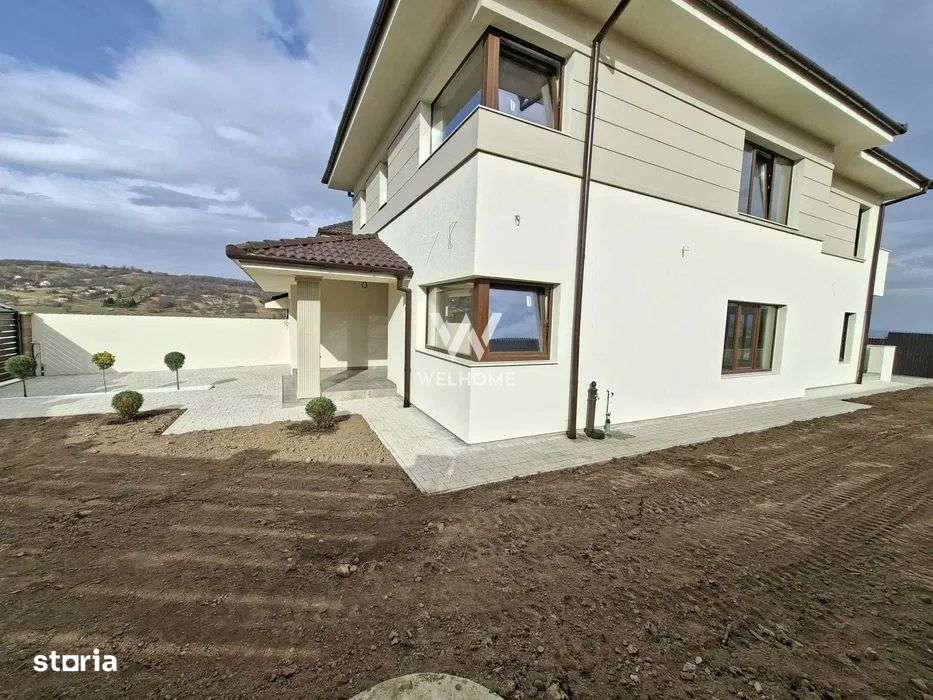 Casă individuală cu priveliște spectaculoasă catre Cisnădioara - Imagine principală: 4/8