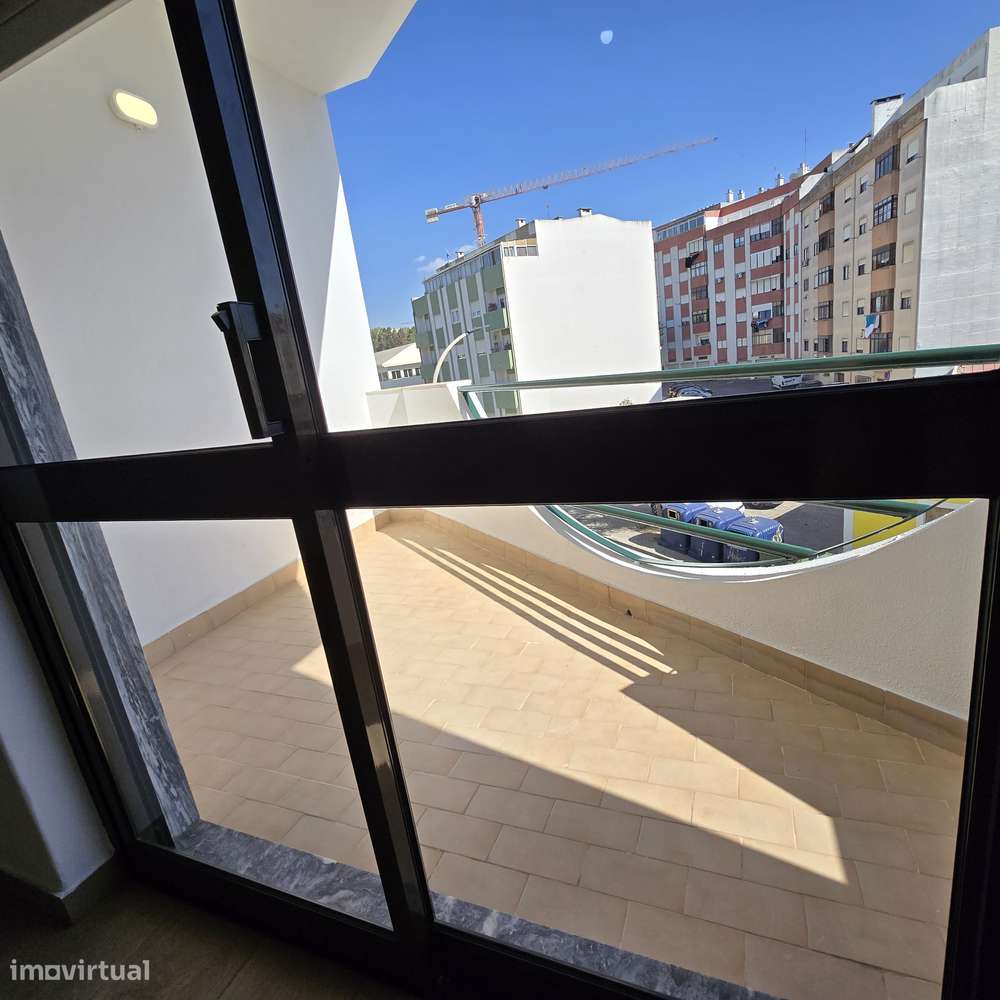 T3 Remodelado 2 Varandas 1 arrecadação-34