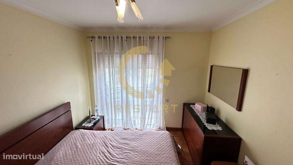 Apartamento T2 (Av da Carvalha - Rio Tinto)-6