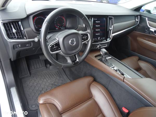 Volvo V90 D5 AWD Inscription - 16