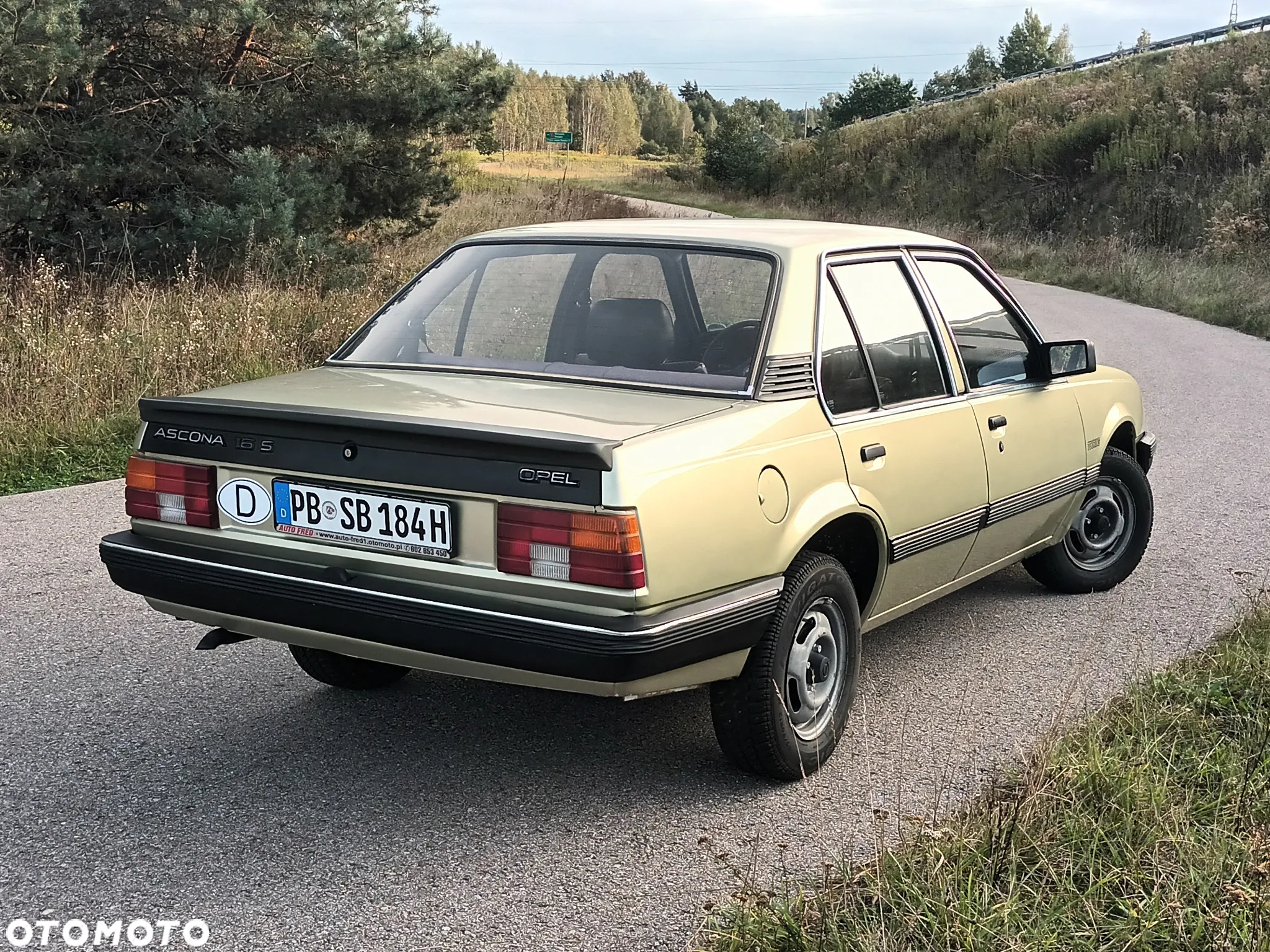 Opel Ascona - 10