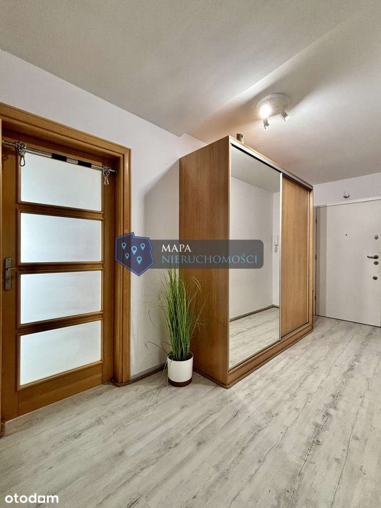 Przestronne mieszkanie w Centrum miasta, 75 m2 !!!-16