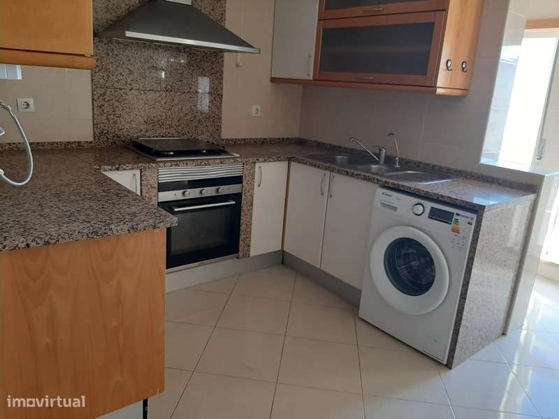 IMÓVEL ARRENDADO ATÉ MARÇO 2026  Apartamento T3-17