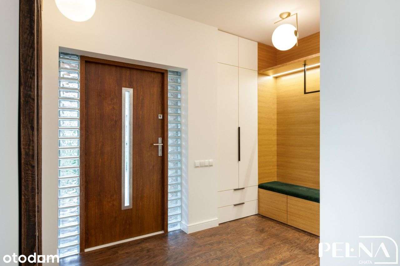 Wyjątkowa nieruchomość na sprzedaż w Dębkach-8