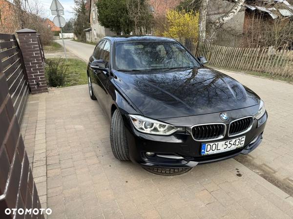 BMW Seria 3 320d xDrive Sport Line - 5