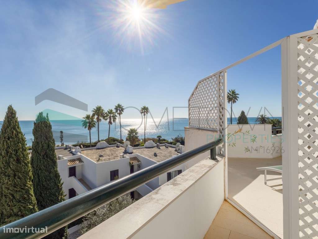 Apartamento Duplex com Terraço Panorâmico e Acesso Privado à Praia-...-35