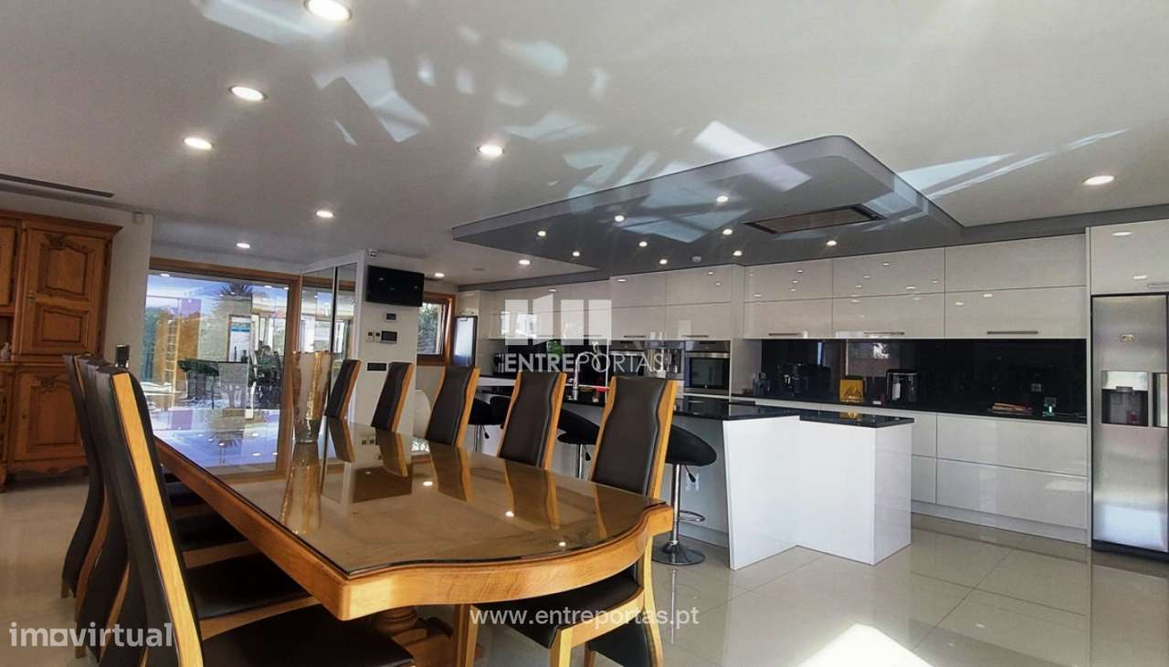 Venda de fabulosa moradia V3 c/ piscina coberta, Chafé, Viana do Cast - Grande imagem: 5/28