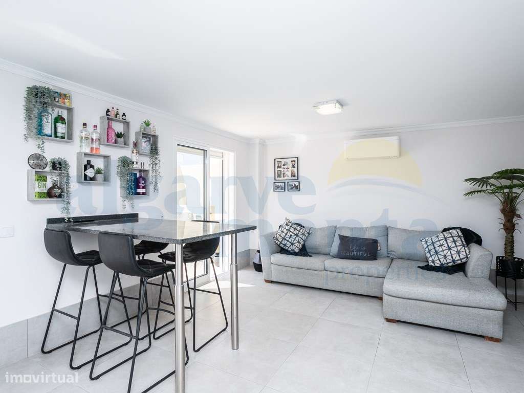 EXCLUSIVO! Moradia T3 Moderna com Piscina Privada no coração de Vil...-30