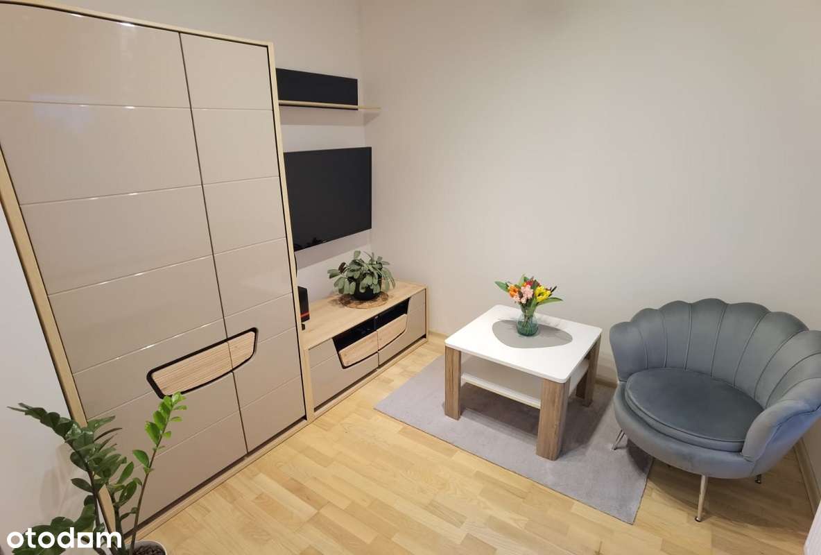 Dom wolnostojący po remoncie, Skalmierzyce,160 m², działka 1700 m²-3