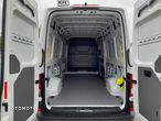 Volkswagen Crafter - 13