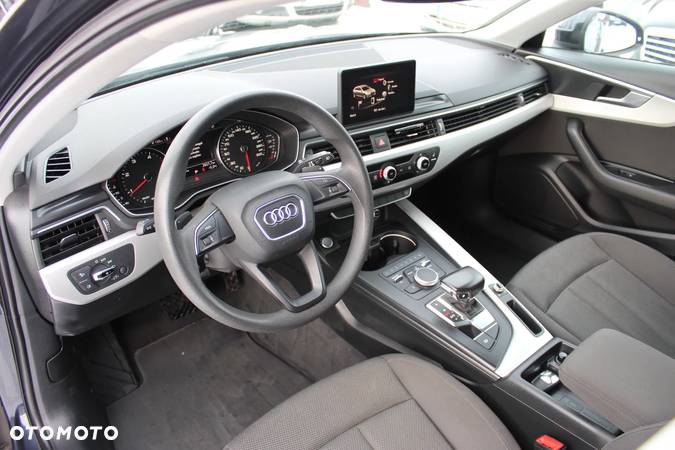 Audi A4 - 5