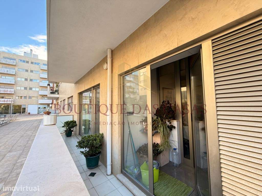 Apartamento T1 com Varanda e Garagem - Canidelo-8
