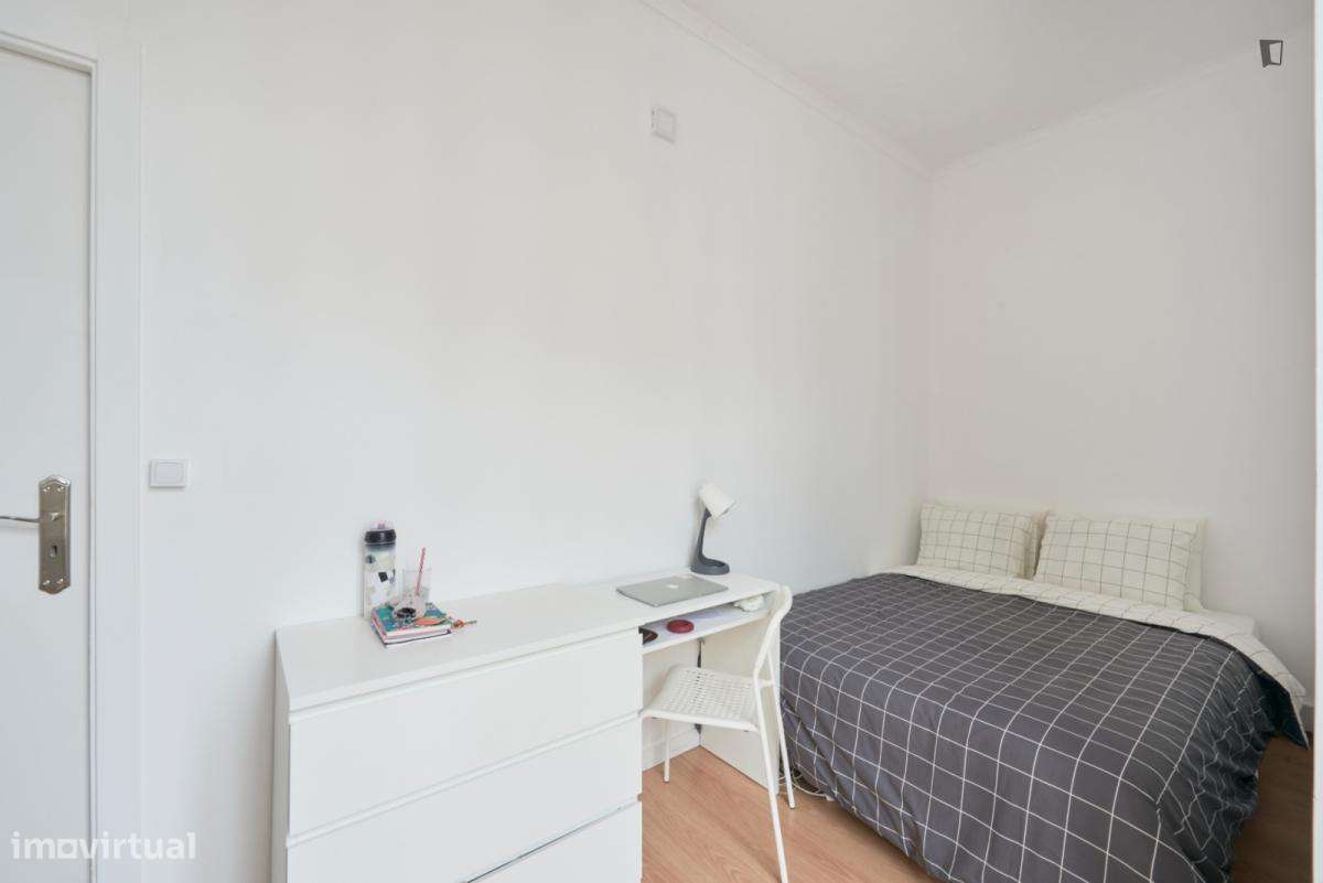 Quarto - localizado em Entrecampos Lisbon - Grande imagem: 3/9