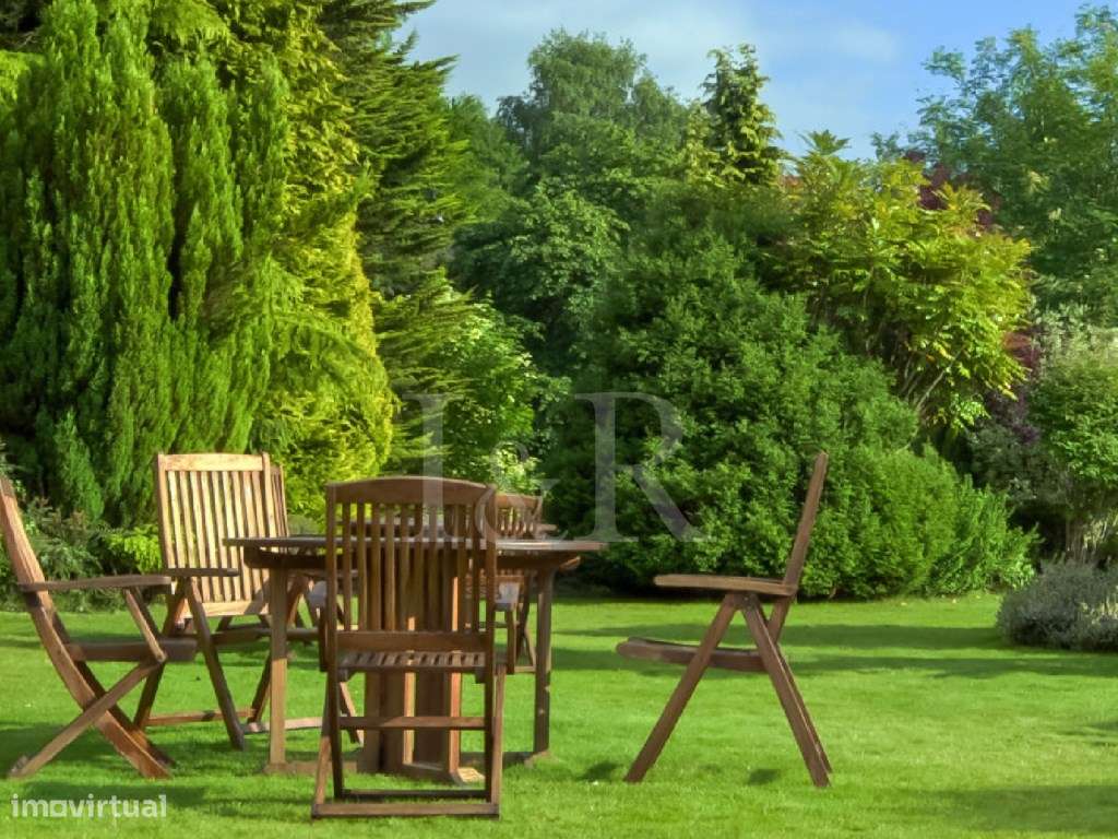 Loja, para venda, no condomínio Villas do Carmo, em Sete Rios, Lisboa - Grande imagem: 3/15