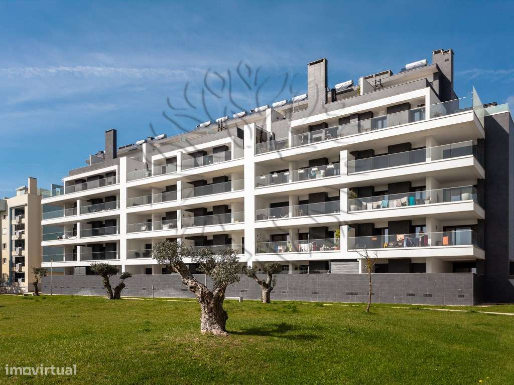 Montijo - T3 de luxo no Pinus, como novo, com parqueamento e varand... - Grande imagem: 3/44