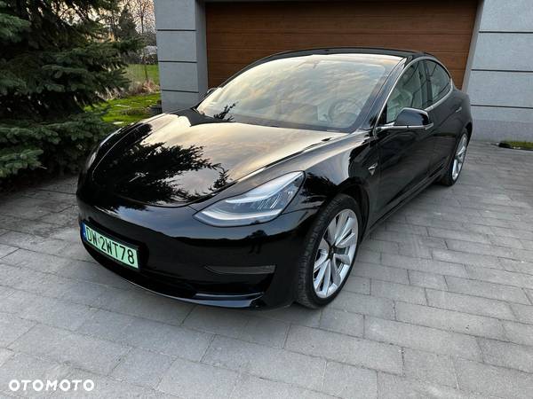 Tesla Model 3 Langstreckenbatterie Allradantrieb Dual Motor Performance - 3