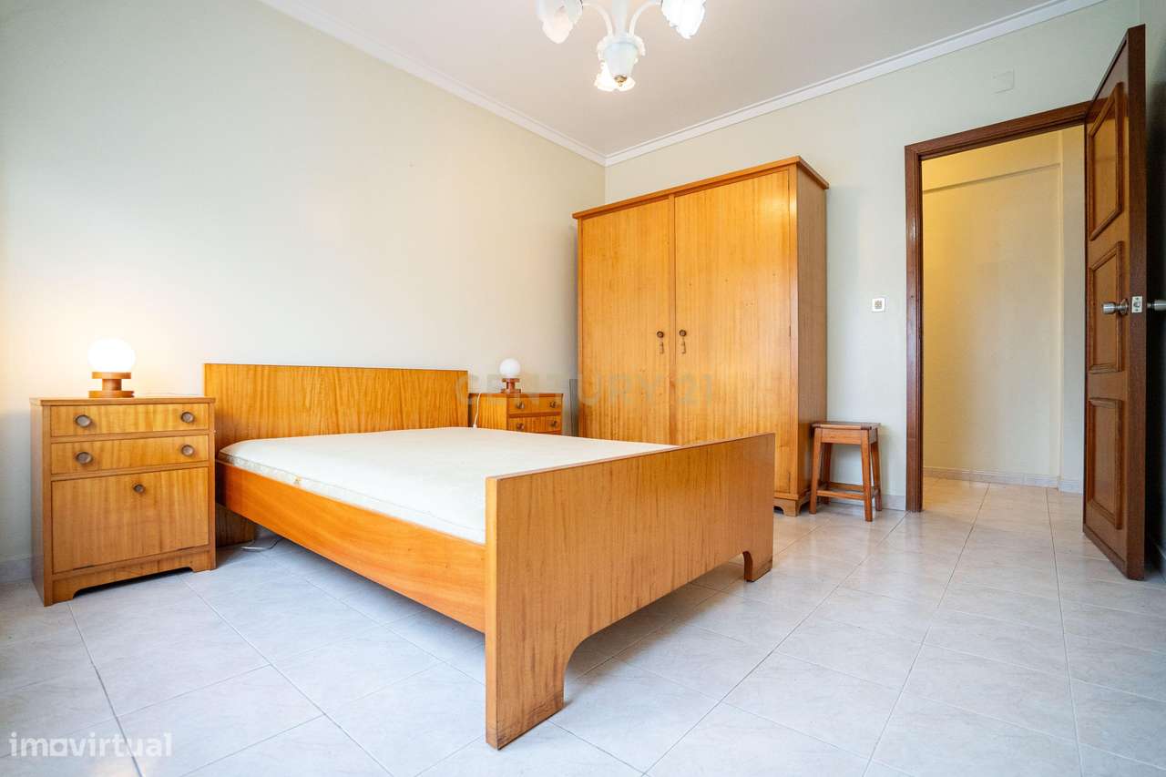 Apartamento T2 | 90 m² | Massamá-11