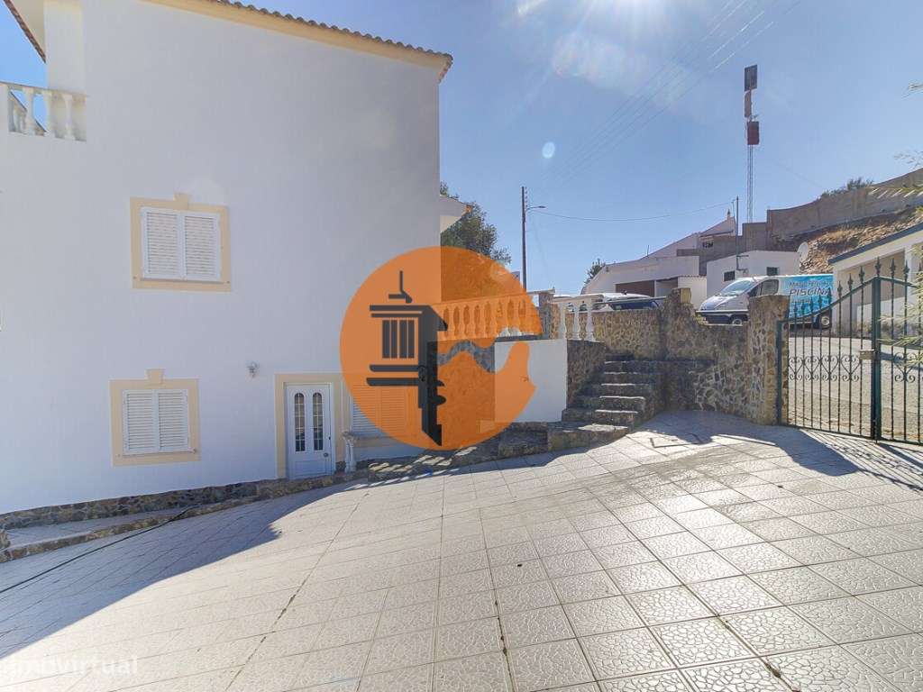 Moradia V4 com terreno + 1 estúdio com vista do rio em Álamo-32