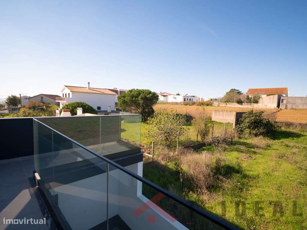 Moradia T4 nova próxima da Lourinhã e das praias-45