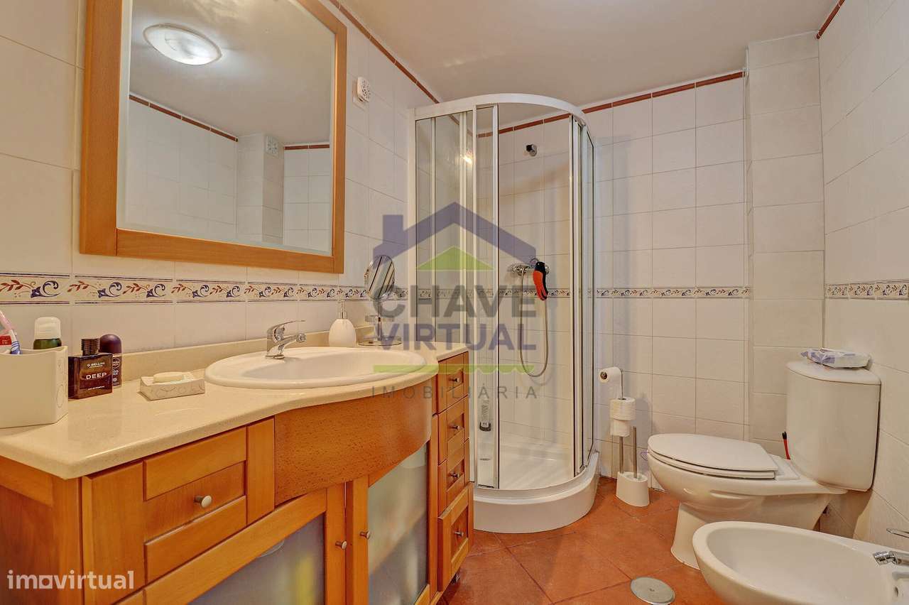 Moradia V3+1 Renovada com Terraço - Baraçais, Bombarral-34