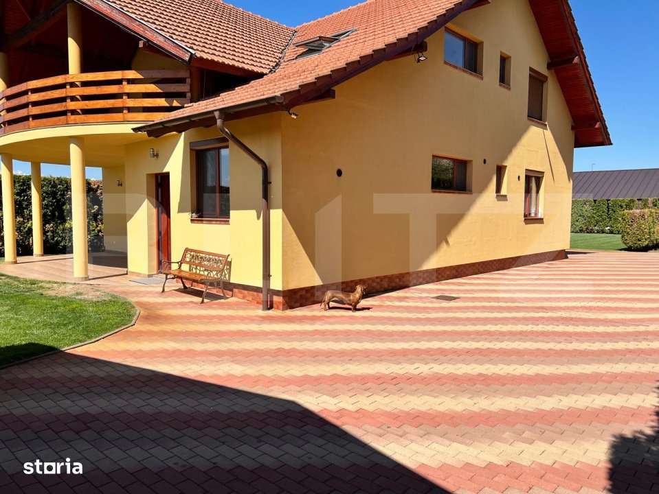 Vila la cheie, zona Odoreu, 2330 mp teren - Imagine principală: 4/19