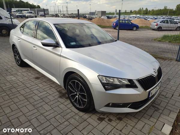 Skoda Superb 1.4 TSI ACTive - 11