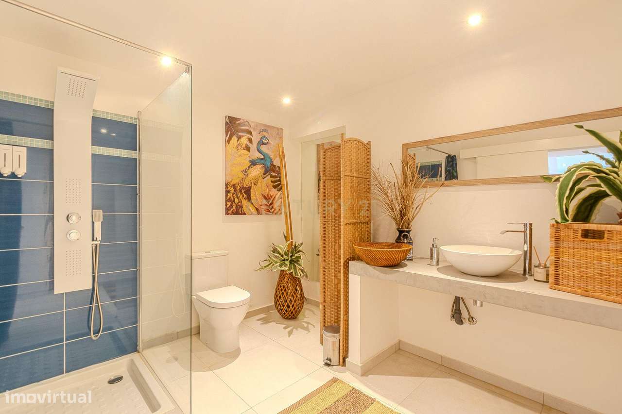 Moradia Renovada com Piscina em Quelfes, Olhão-12