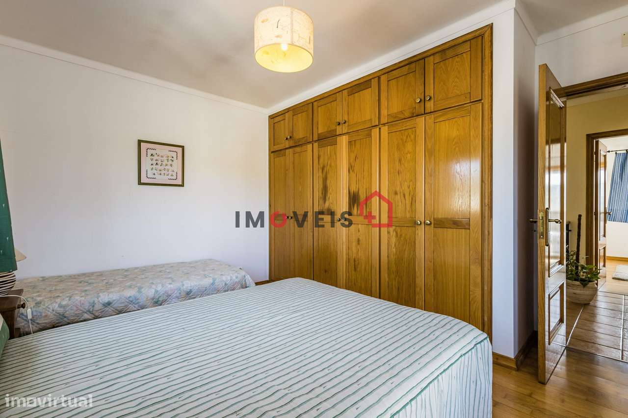 Moradia T5 - São Jorge-24