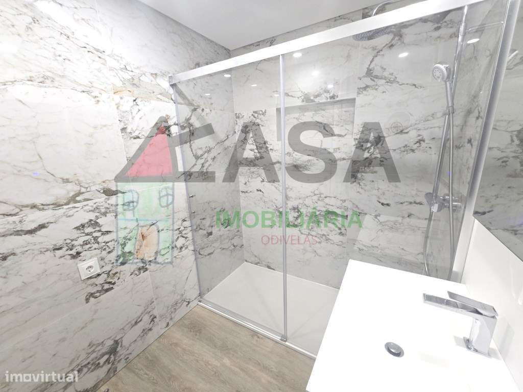 Empreendimento novo com piscina T2 e T3 disponíveis-25