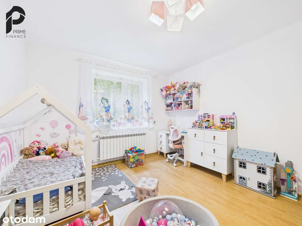 Przytulny dom z ogrodem i budynkami gospodarczymi-9