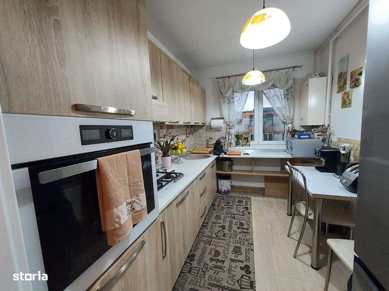 Apartament de vanzare 2 camere et 4 Hunedoara zona ultracentrala - Imagine principală: 4/20