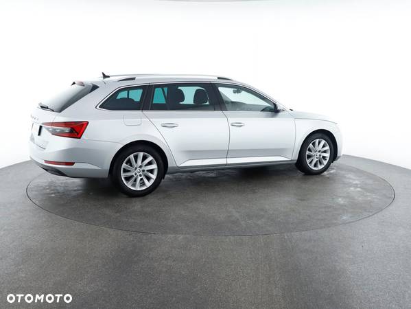 Skoda Superb 2.0 TDI SCR Style DSG - 11