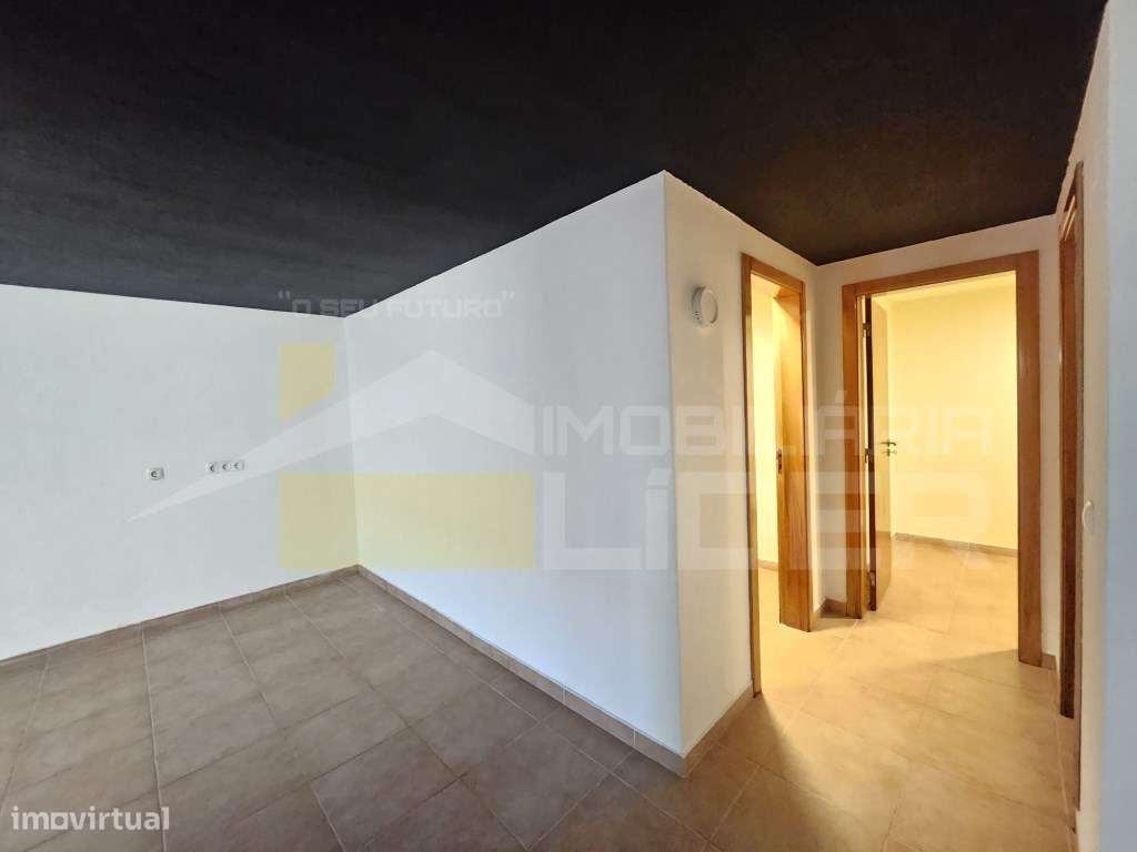 Moradia geminada T3 com piscina, terraço e garagem na Silveira, Tor...-32