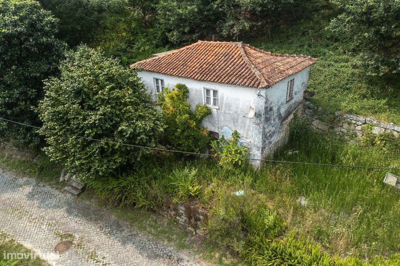 Moradia para restauro, Caldelas, Amares - Grande imagem: 2/12