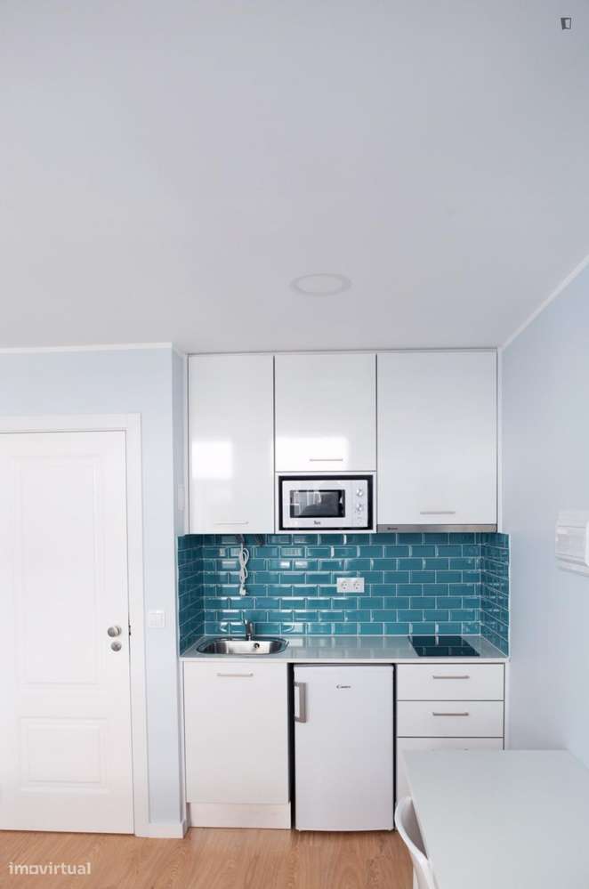 Estúdio - localizado em Bairro do Sol Coimbra - Grande imagem: 4/5