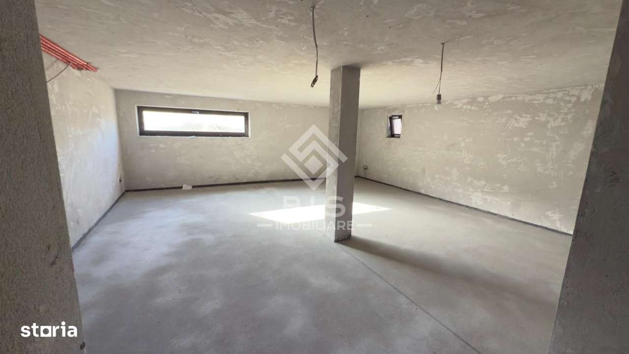 Casă 3 camere, 185mp, semifinisată, D+P+E-10