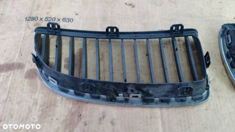 GRILL ATRAPA NERKI BMW 3 E90 E91 KOMPLET - 6