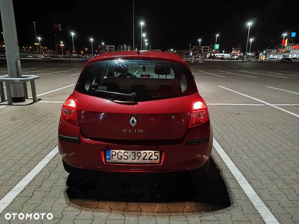 Renault Clio 1.6 16V Dynamique - 5