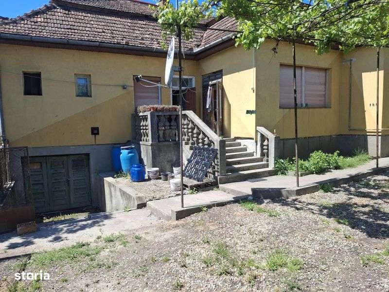 Casa de vânzare.