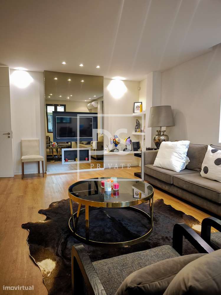 Moradia T5+1  | Campo Alegre | Frente ao Jardim Botânico(Exclusiva)-11