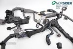 Instala elect comparti motor Toyota Auris|12-15 - 8