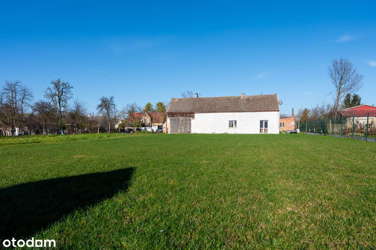 Dom po częściowym remoncie z obszernym zapleczem gospodarczym.-6