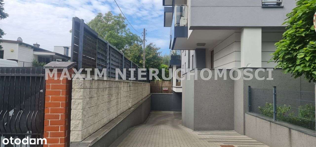 Warszawa 2 domy na działce ul. Beskidzka-2