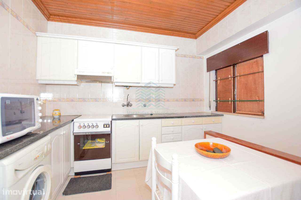 Moradia T7 com Garagem e Armazém - Alcorochel - Torres Novas-5