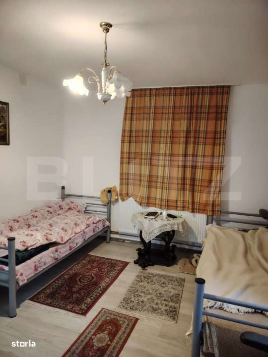 Proprietate cu 2 case in centrul localitatii Ogra - Imagine principală: 4/19