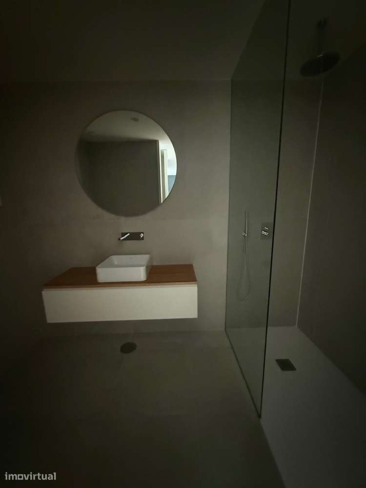 REF#4257 - T1 KIT  C Piscina  - Areosa Paranhos-16
