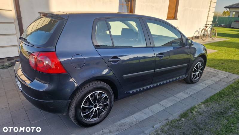 Volkswagen Golf V 1.4 Comfortline - 5