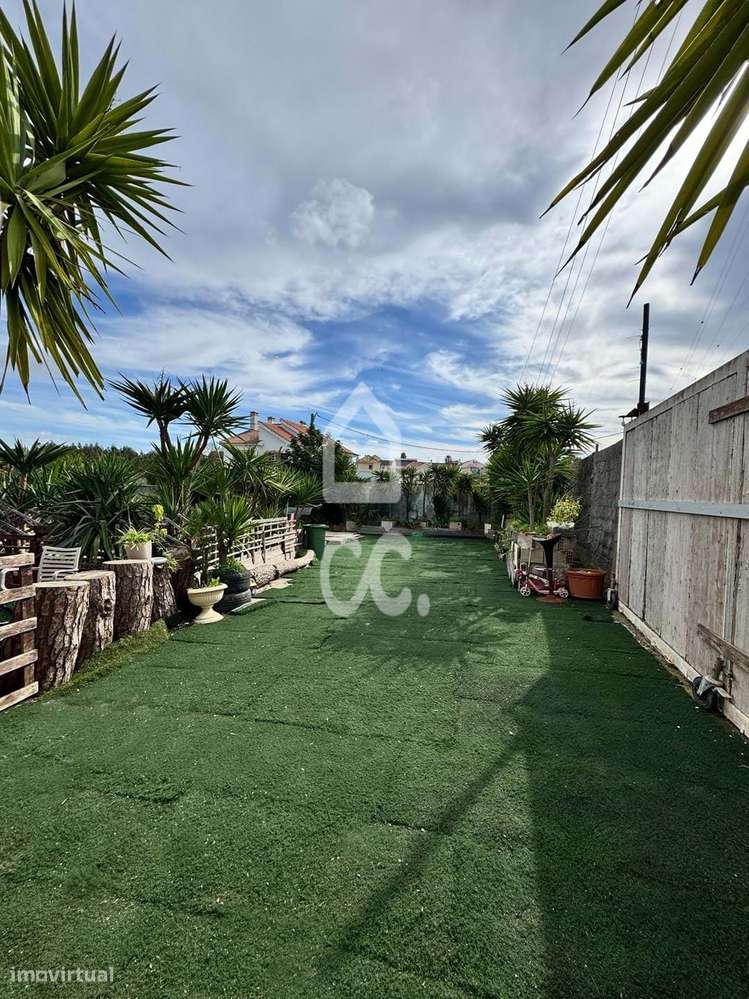 Terreno de 1200m2 na Charneca de Caparica-5