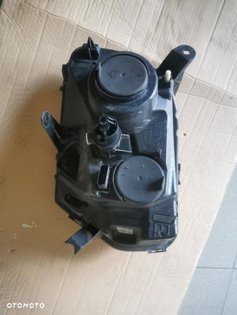 Lampa prawy przód Dacia Duster 260103738R - 3