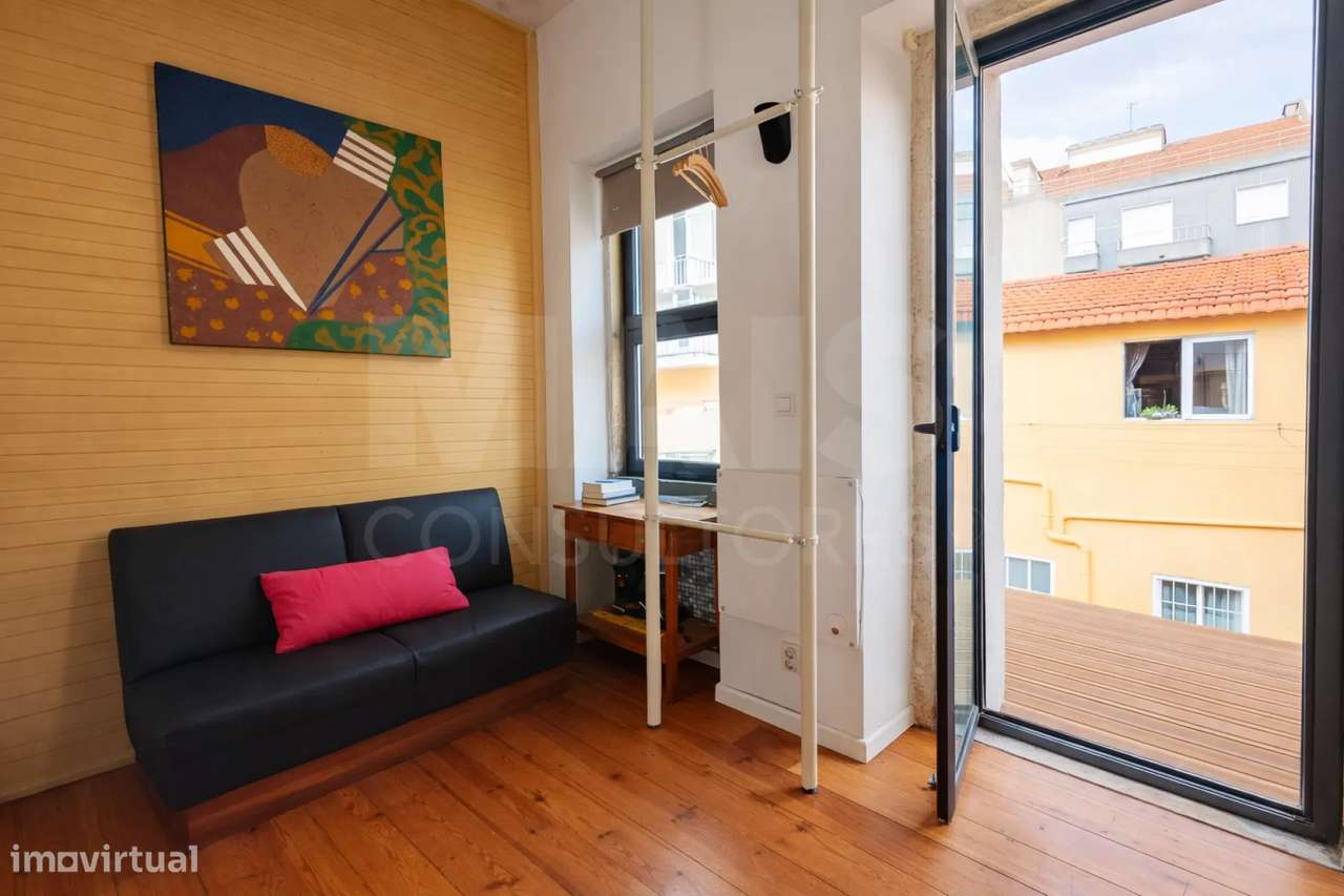 Moradia T2 com logradouro na Graça com Projeto de arquiteto - Grande imagem: 3/11